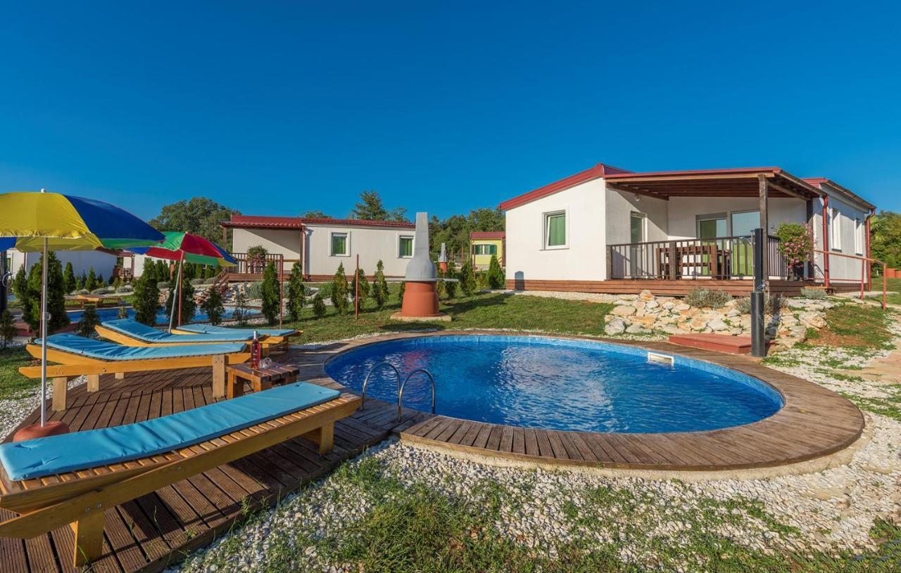Holiday Park Village Jelovci Kringa المظهر الخارجي الصورة