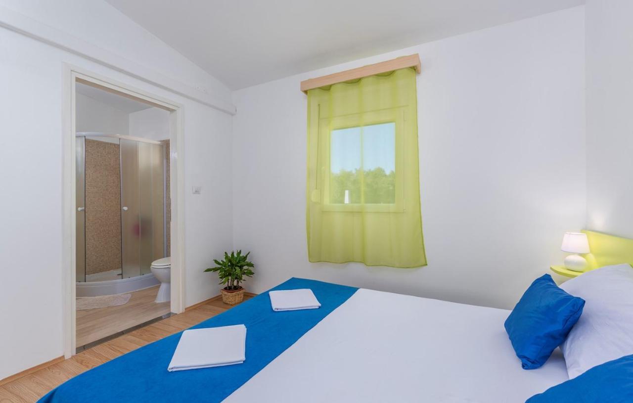 Holiday Park Village Jelovci Kringa المظهر الخارجي الصورة