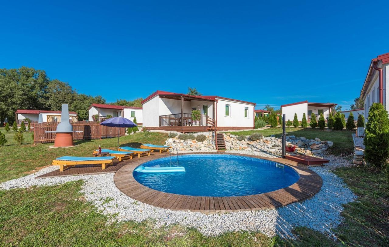 Holiday Park Village Jelovci Kringa المظهر الخارجي الصورة