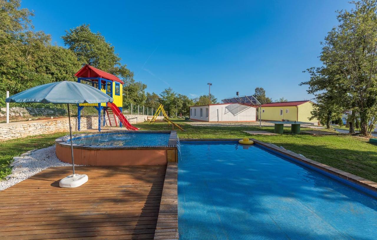 Holiday Park Village Jelovci Kringa المظهر الخارجي الصورة