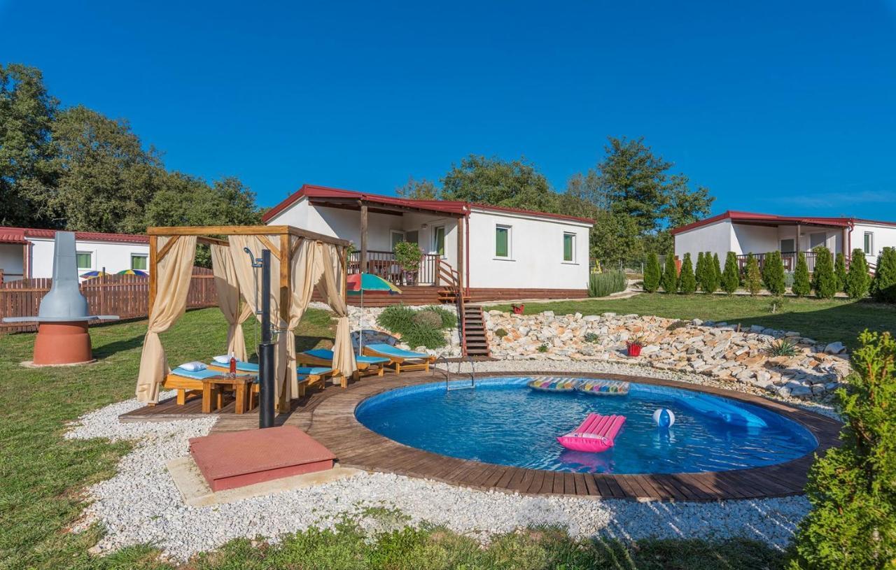 Holiday Park Village Jelovci Kringa المظهر الخارجي الصورة